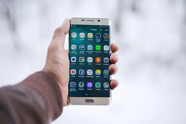 10 Essential Tips for Spotting the Best Mobile Deals in the UK